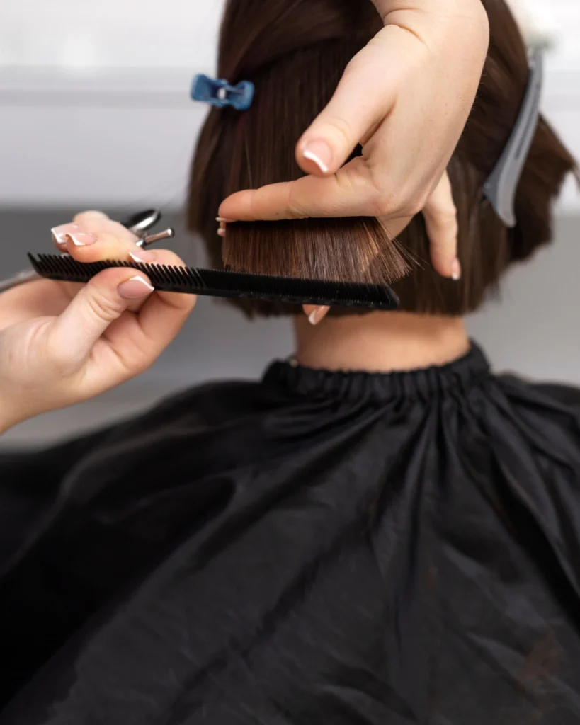 Corte de cabello para mujeres en pelo castaño