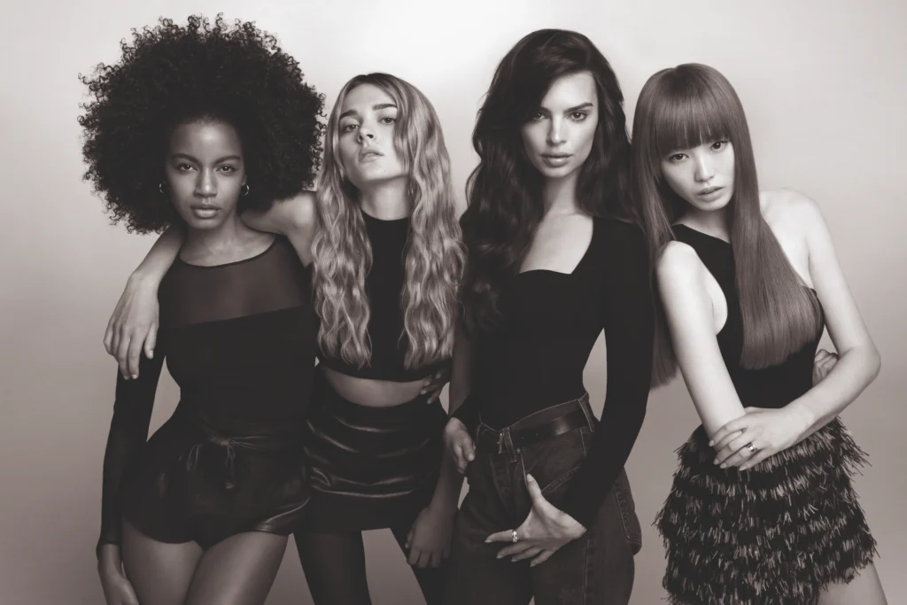 imagen institucional de kerastase: cuatro modelos posando